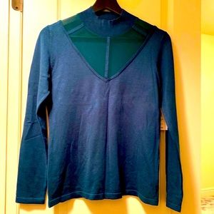 Dark green high neck blouse top, Sp/M, it’s stretch, So soft fabric